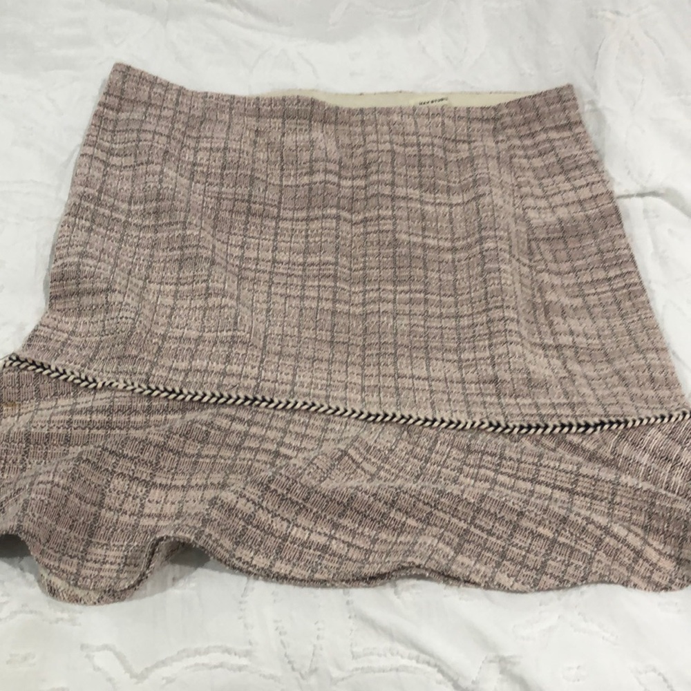 Tweed Ruffled Hem Skirt